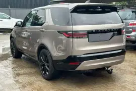 Land Rover Discovery D300 , 2020